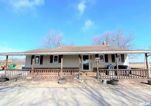 2309 N State Rd, Flora, IL 62839 photo 4