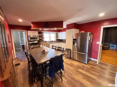 2309 N State Rd, Flora, IL 62839 photo 6