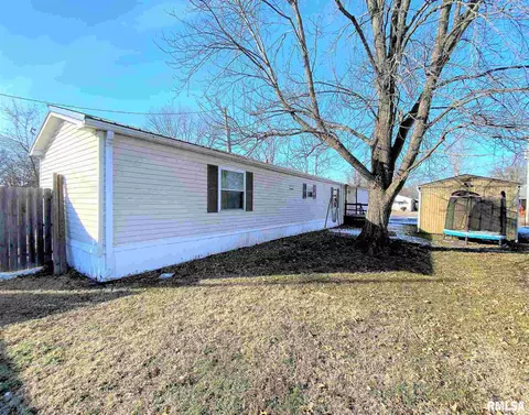 415 W 4th St, Flora, IL 62839 photo 3