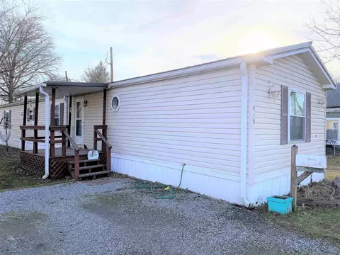 415 W 4th St, Flora, IL 62839 photo 41