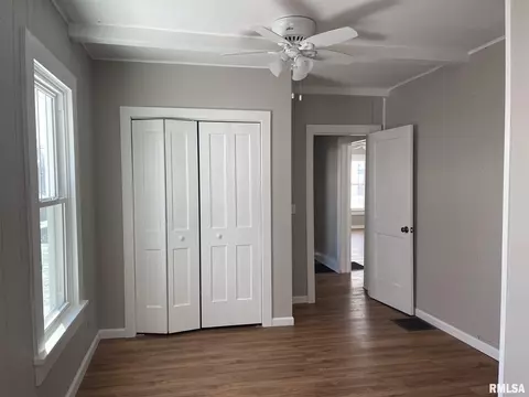 205 Douglas St, Anna, IL 62906 photo 13