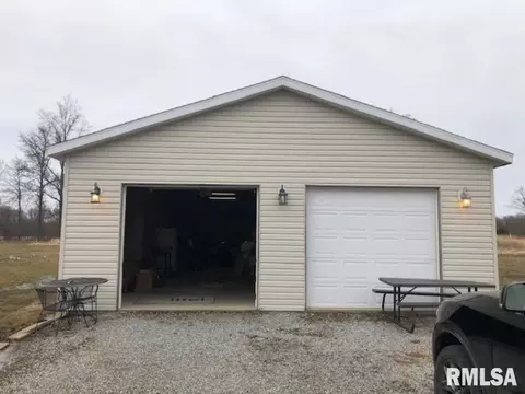 9908 E Webb Rd, Mount Vernon, IL 62864 photo 15