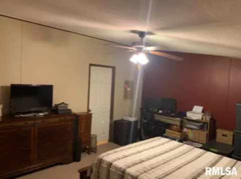 9908 E Webb Rd, Mount Vernon, IL 62864 photo 9