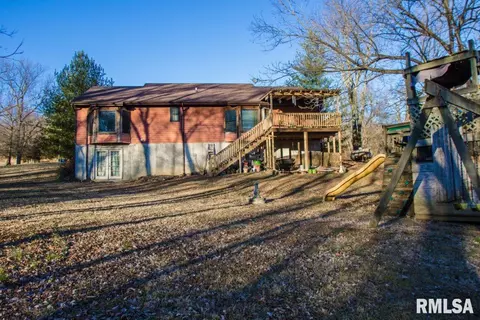 327 Ash St, Cobden, IL 62920 photo 28