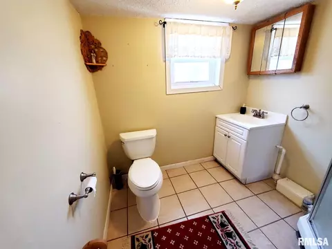 423 E 2nd St, Centralia, IL 62801 photo 27