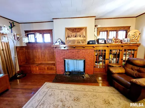 423 E 2nd St, Centralia, IL 62801 photo 7