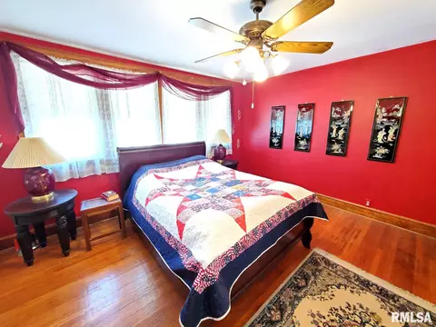 423 E 2nd St, Centralia, IL 62801 photo 16