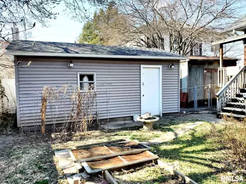 423 E 2nd St, Centralia, IL 62801 photo 31