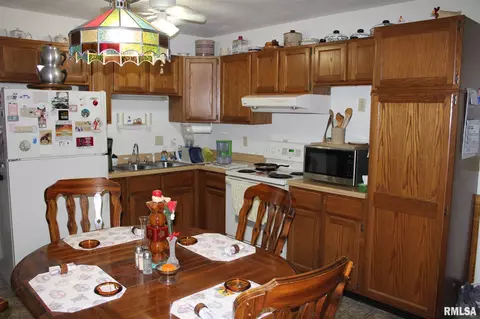 105 Robinson Rd, Salem, IL 62881 photo 13