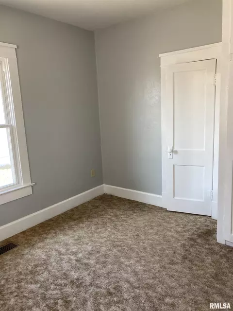 1202 E 2nd St, Centralia, IL 62801 photo 14