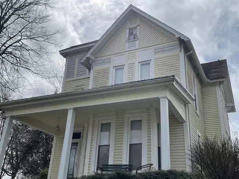 216 E 9th St, Metropolis, IL 62960 photo 3