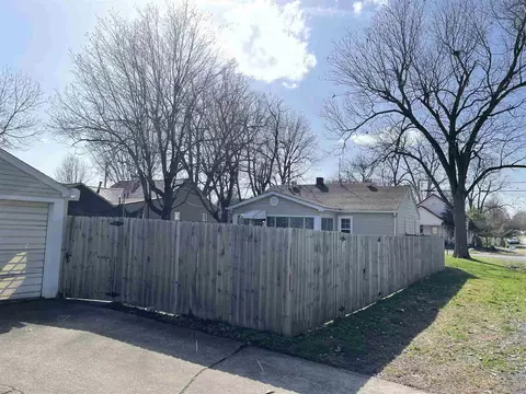 1920 Mccrary St, Metropolis, IL 62960 photo 6