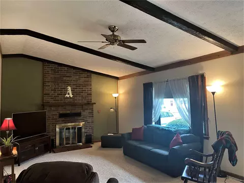 224 Cope Dr, Salem, IL 62881 photo 3
