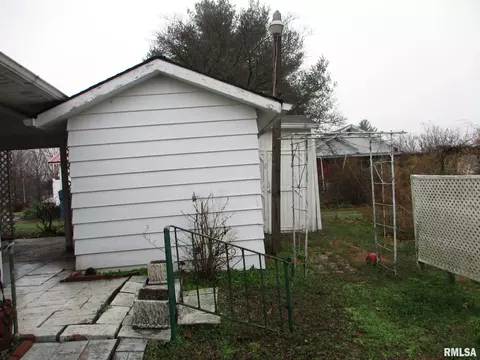 302 S Thomas Sts, Christopher, IL 62822 photo 28