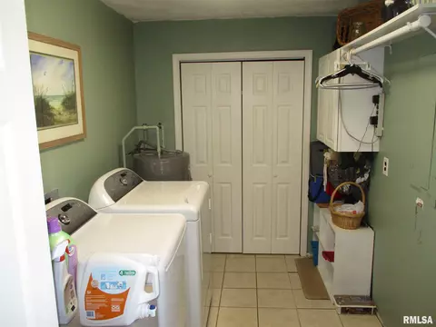 203 E Rea St, Valier, IL 62891 photo 15