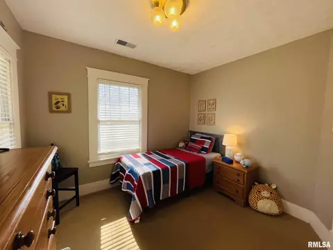 102 W Monroe St, Anna, IL 62906 photo 14