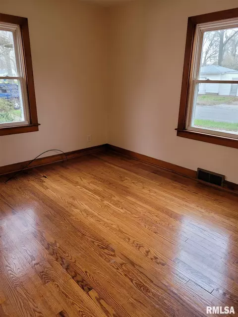 2701 Mannen St, Mount Vernon, IL 62864 photo 10