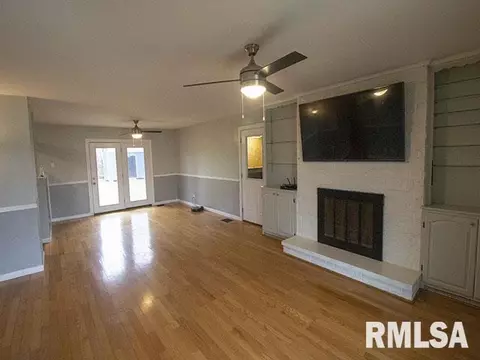 2100 E Mccord St, Centralia, IL 62801 photo 4