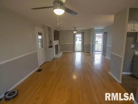2100 E Mccord St, Centralia, IL 62801 photo 10