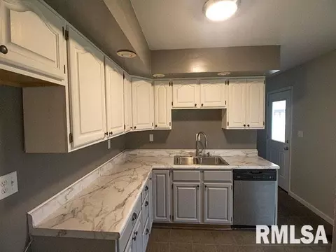 2100 E Mccord St, Centralia, IL 62801 photo 12