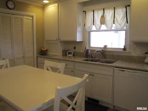 4424 Keller Rd, Iuka, IL 62849 photo 3