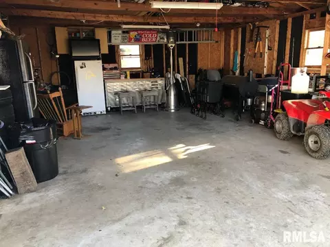 820 E Clark Trl, Herrin, IL 62948 photo 39