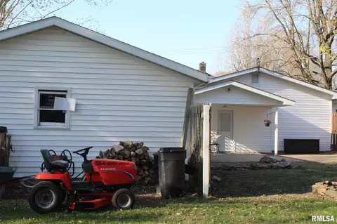 820 E Clark Trl, Herrin, IL 62948 photo 38