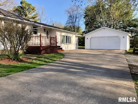 820 E Clark Trl, Herrin, IL 62948 photo 6