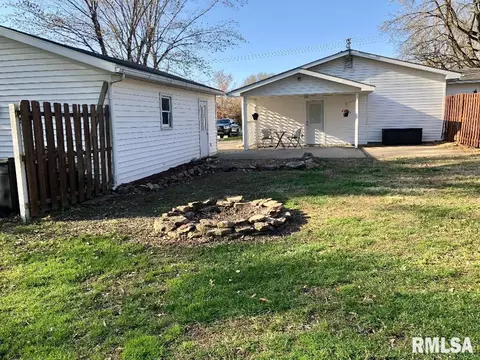 820 E Clark Trl, Herrin, IL 62948 photo 33