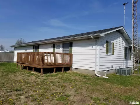607 S Elm St, Sesser, IL 62884 photo 8