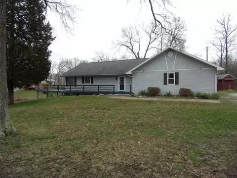2245 Rainier Ln, Centralia, IL 62801 photo 3