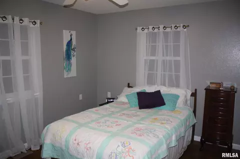 509 North Ave, Iuka, IL 62849 photo 7