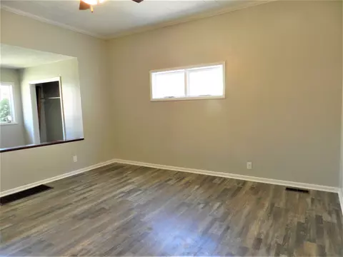 903 W White St, Marion, IL 62959 photo 6