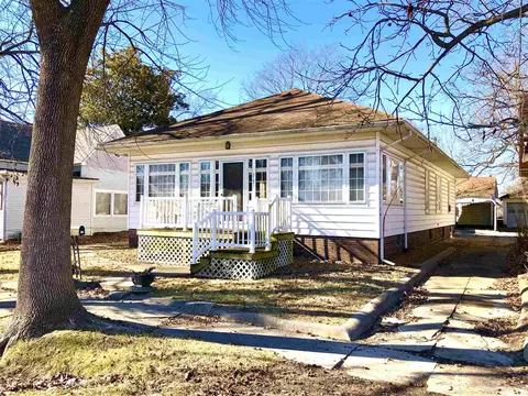217 S 18th St, Herrin, IL 62948 photo 1