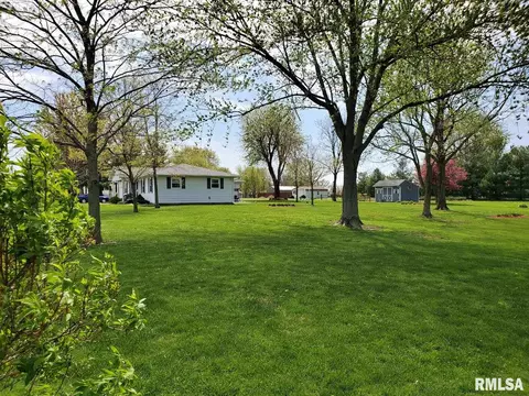 1167 Schwartz Rd, Centralia, IL 62801 photo 8