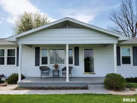 1167 Schwartz Rd, Centralia, IL 62801 photo 4