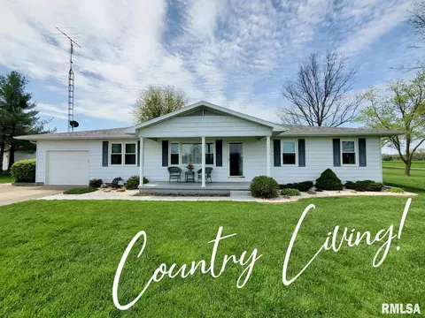 1167 Schwartz Rd, Centralia, IL 62801 photo 1