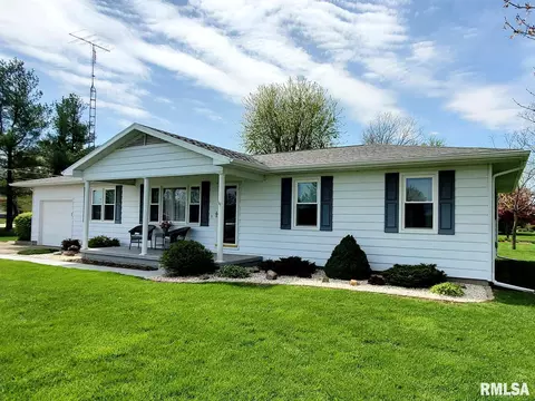 1167 Schwartz Rd, Centralia, IL 62801 photo 3