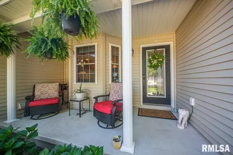 405 E Beacon Ct, Mount Vernon, IL 62864 photo 4