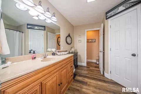 405 E Beacon Ct, Mount Vernon, IL 62864 photo 21