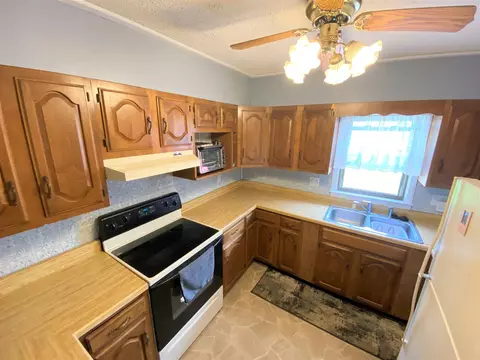 321 E Lincoln Ave, Flora, IL 62839 photo 19