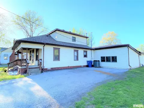 321 E Lincoln Ave, Flora, IL 62839 photo 5