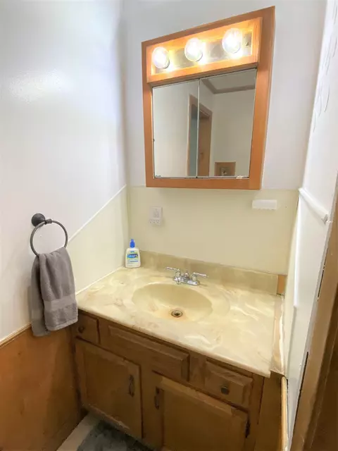 321 E Lincoln Ave, Flora, IL 62839 photo 39
