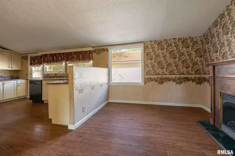 600 S Aikman St, Marion, IL 62959 photo 14