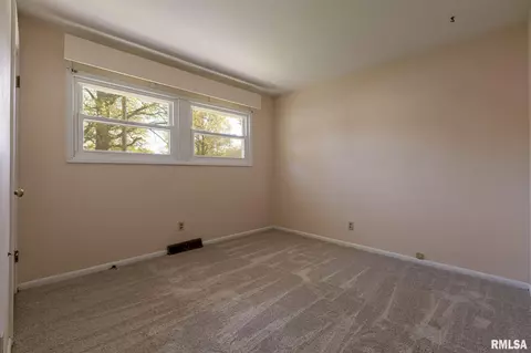 600 S Aikman St, Marion, IL 62959 photo 21