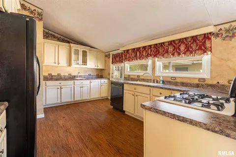 600 S Aikman St, Marion, IL 62959 photo 13
