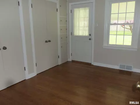 506 Mitchell St, Benton, IL 62812 photo 16