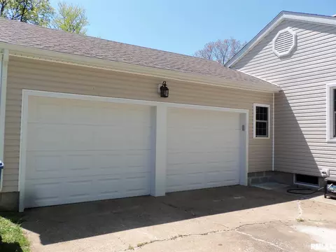 506 Mitchell St, Benton, IL 62812 photo 37