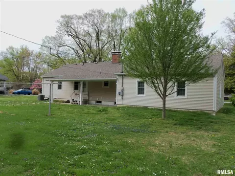 506 Mitchell St, Benton, IL 62812 photo 32