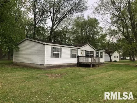 804 Tyler Ave, Sandoval, IL 62882 photo 2